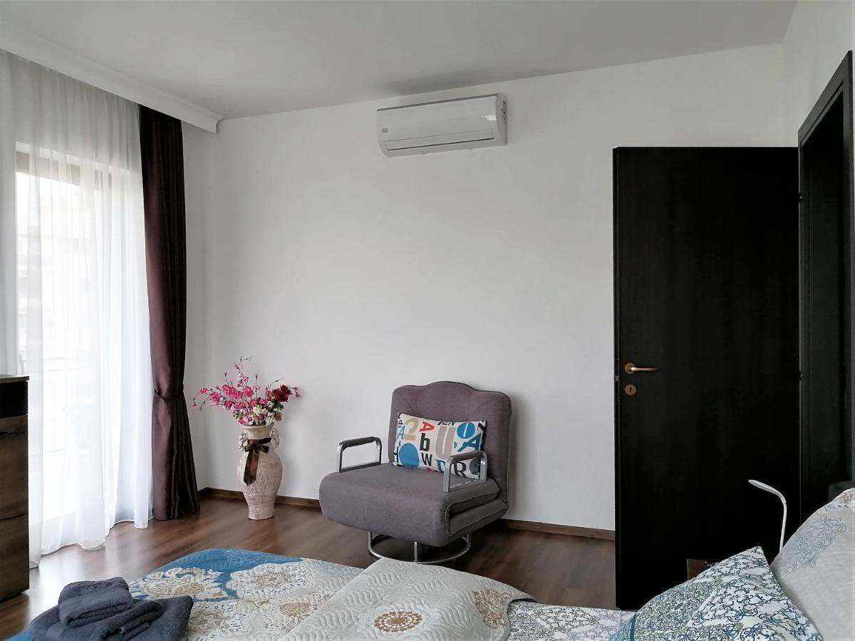 Aparthotel Laura Cluj-Napoca Esterno foto