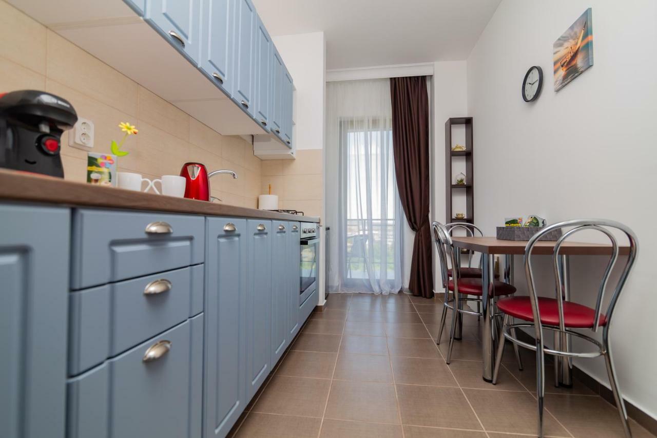 Aparthotel Laura Cluj-Napoca Esterno foto