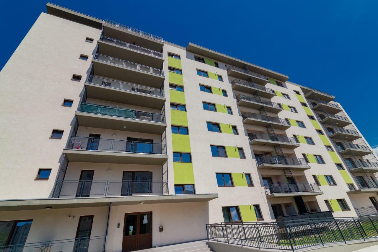 Aparthotel Laura Cluj-Napoca Esterno foto
